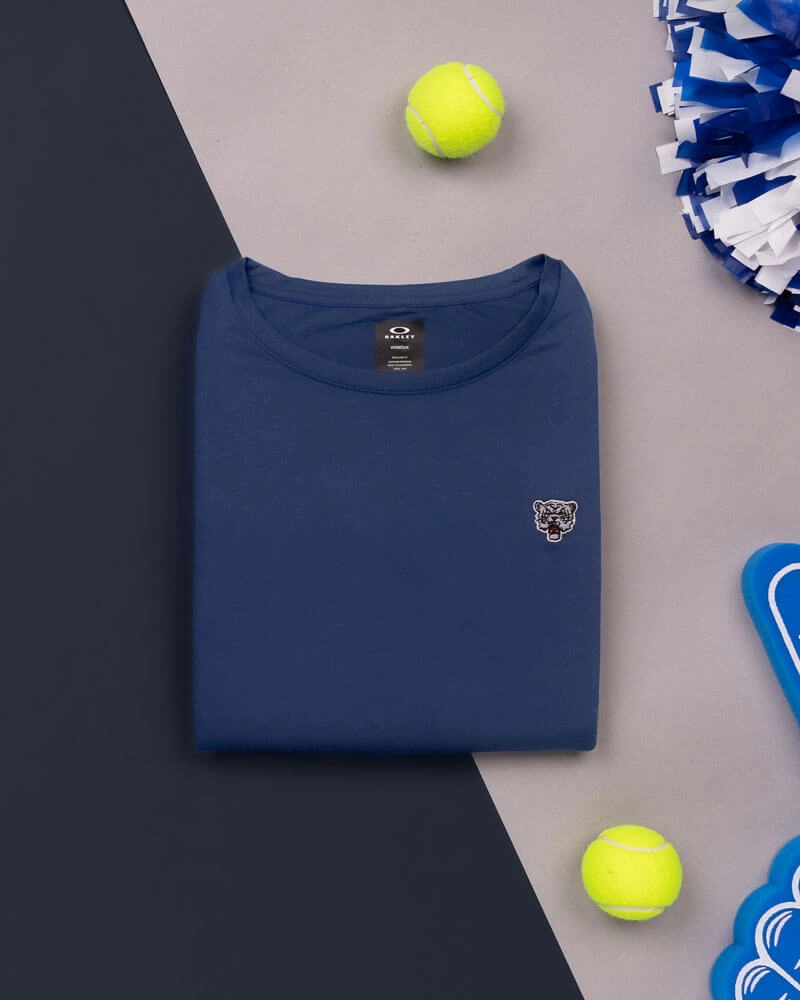 Order customized Oakley team sailing polos, apparel & uniforms.